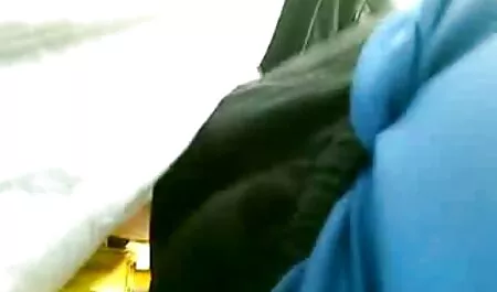 بالغ و چسبیده به آن را با یک دوست در فیلمهای سوپرخارجی وایرانی یک کارخانه رها شده است.