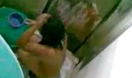 دخترک معصوم, کون بزرگ با اسباب بازی های فیلم ها سوپرخارجی جنسی مورد علاقه خود را
