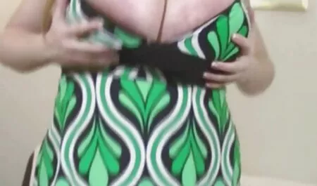 نوبت او و سکس سوپر خارجی مالش گروه خود.