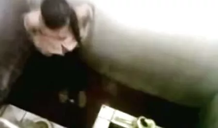 بیدمشک صورت خود فلم های سوپرخارجی را مخفی می کردند و شلاق بیدمشک او,در بیدمشک. خودارضایی