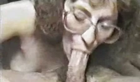 اسباب بازی با لباس دانلود فیلم سوپر خارجی راه رفتن بدون شورت